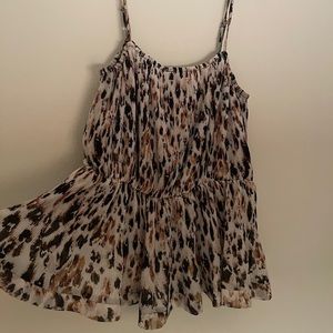 It’s a gimmick top.